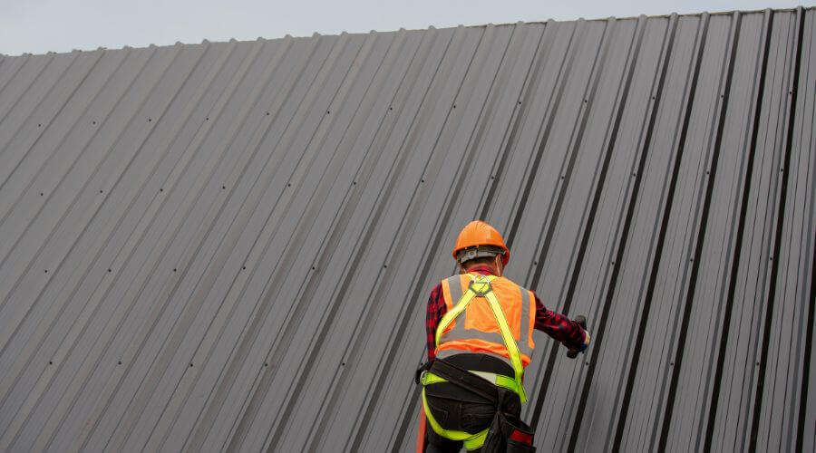 Professional gutter cleaning in Weber City, VA